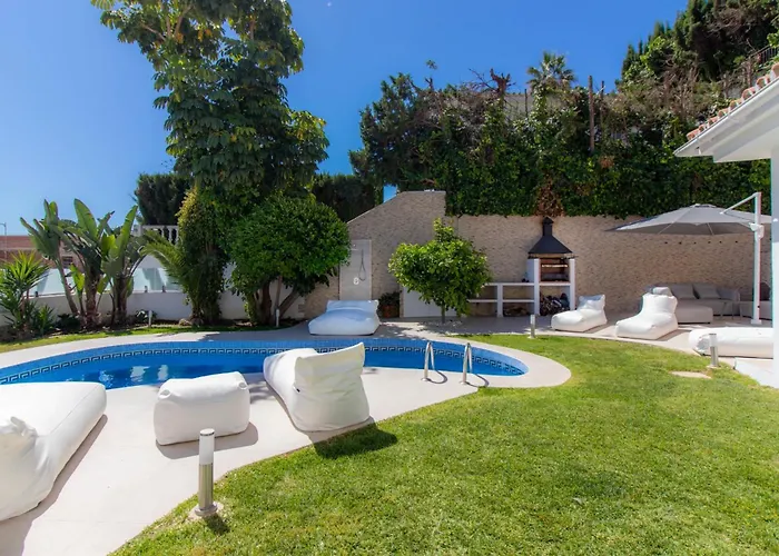 Fantastica Villa Con Piscina En Puerto Banus