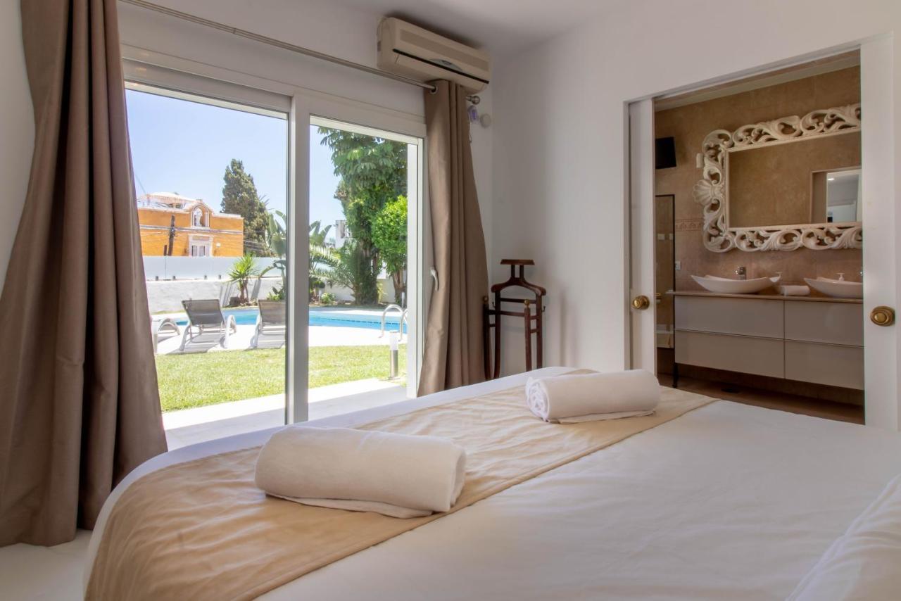 Fantastica Con Piscina En Puerto Banus Villa