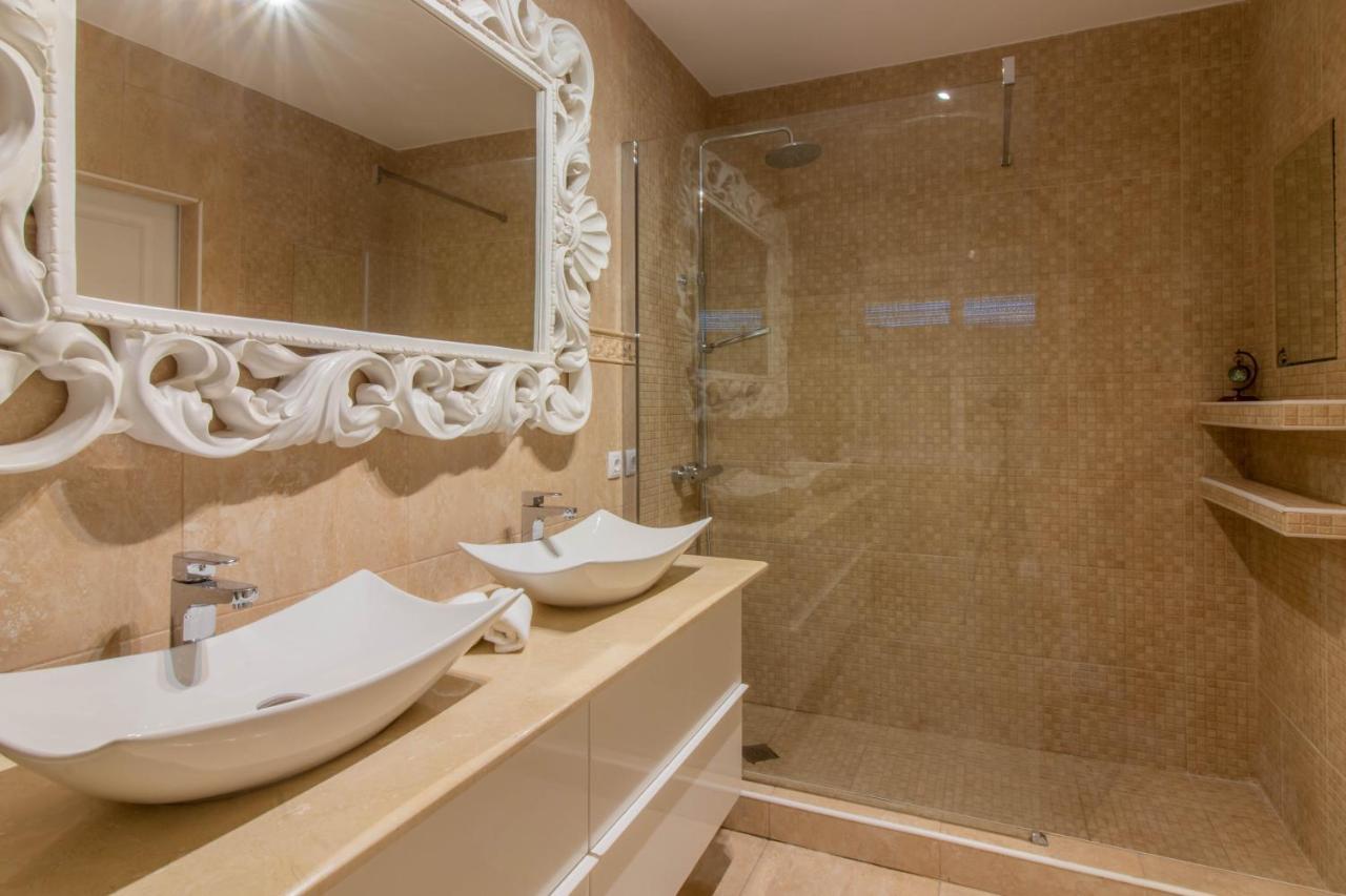 Fantastica Con Piscina En Puerto Banus Villa *