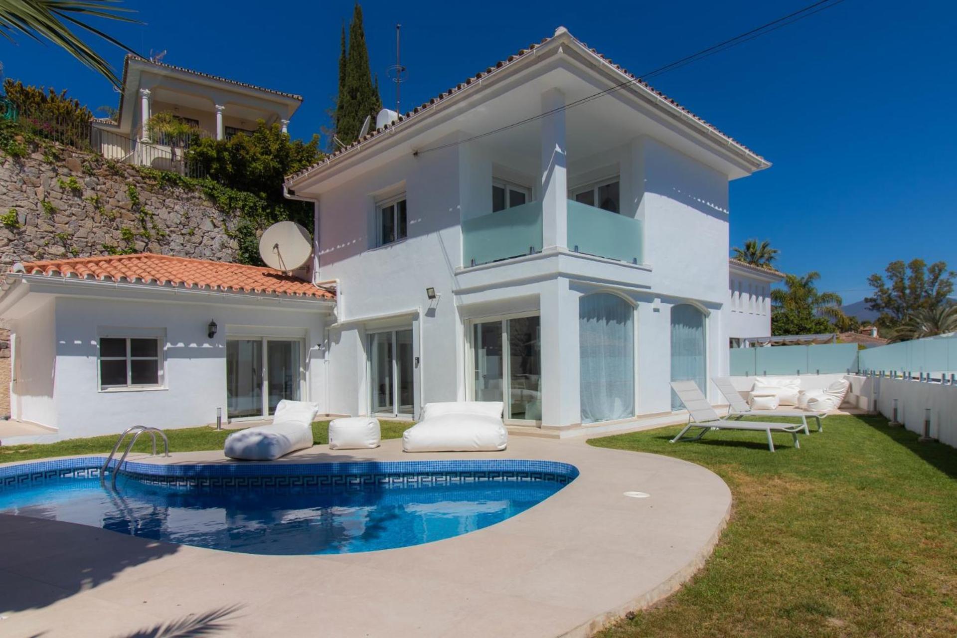 Villa Fantastica Con Piscina En Puerto Banus *